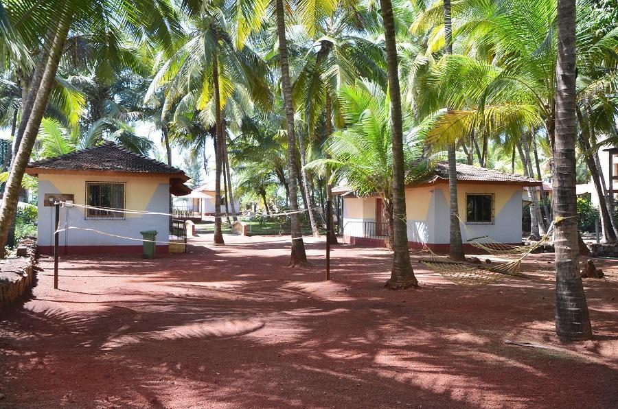 Pears Beach Resort Dāpoli Exterior foto
