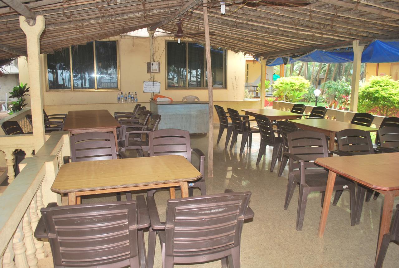 Pears Beach Resort Dāpoli Exterior foto