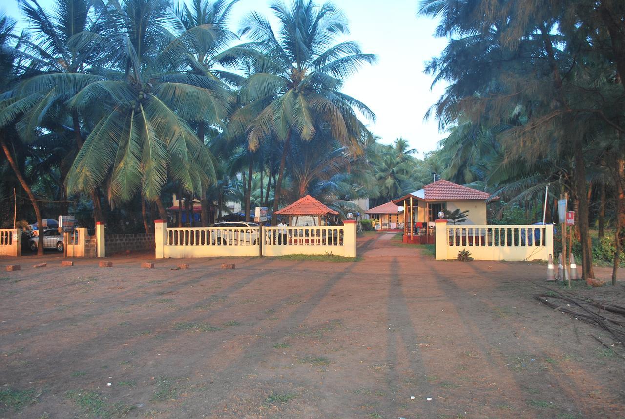 Pears Beach Resort Dāpoli Exterior foto