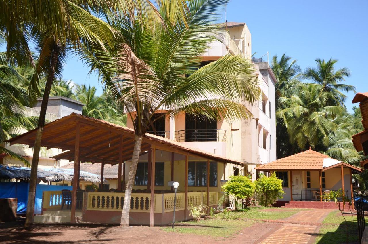 Pears Beach Resort Dāpoli Exterior foto