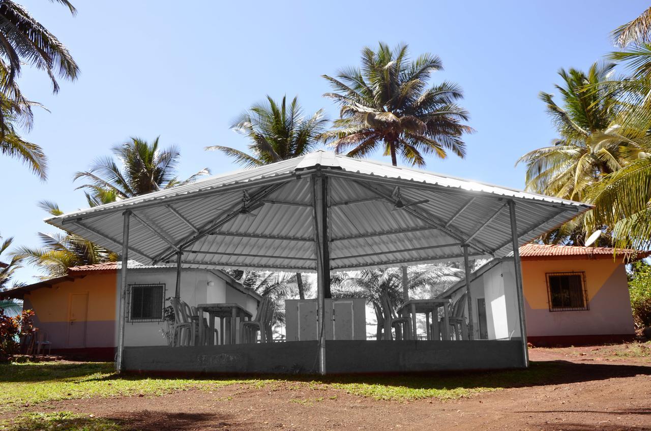 Pears Beach Resort Dāpoli Exterior foto