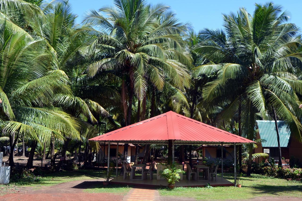 Pears Beach Resort Dāpoli Exterior foto